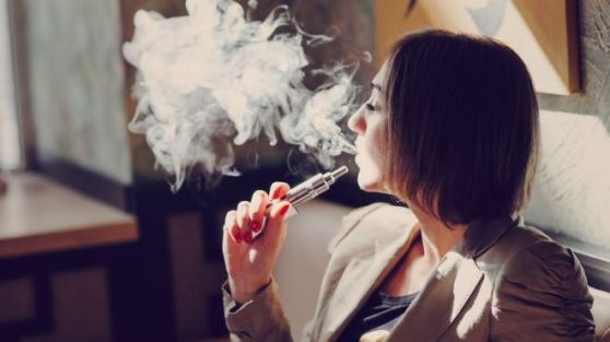 _102954979_vaping_gettyimages-472391596